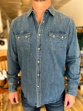 Load image into Gallery viewer, Roadhouse Ringspun Indigo Western Shirt