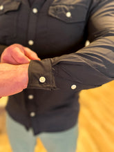 Load image into Gallery viewer, Long Sleeve Performance Western Button Down - Black